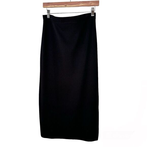 Exclusively Misook 36" Straight Knit Skirt in Black M - Picture 5 of 10